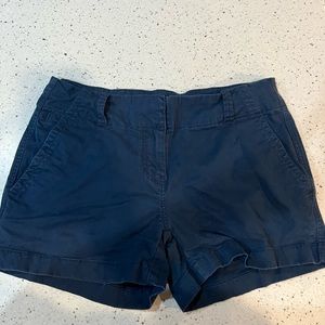 Vineyard vines navy shorts size 0